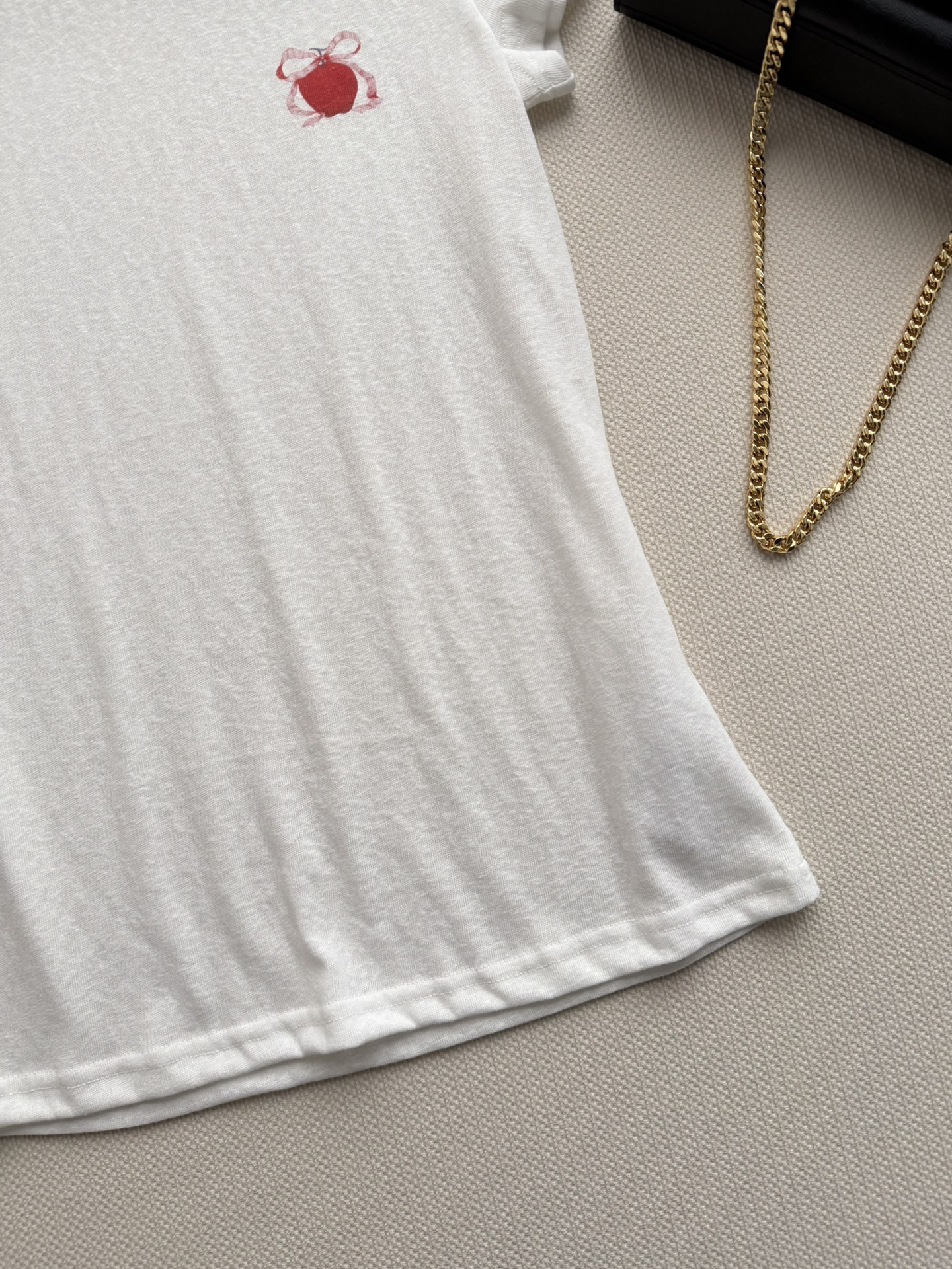 Women's short sleeves